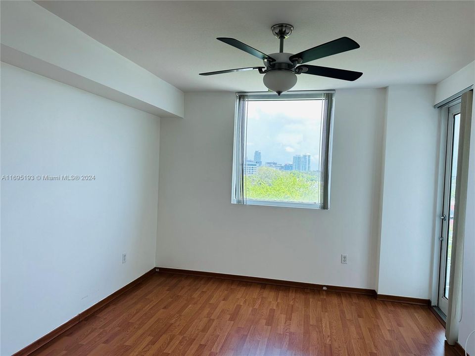 For Rent: $2,500 (1 beds, 1 baths, 714 Square Feet)