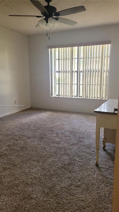 For Rent: $1,200 (3 beds, 2 baths, 2143 Square Feet)