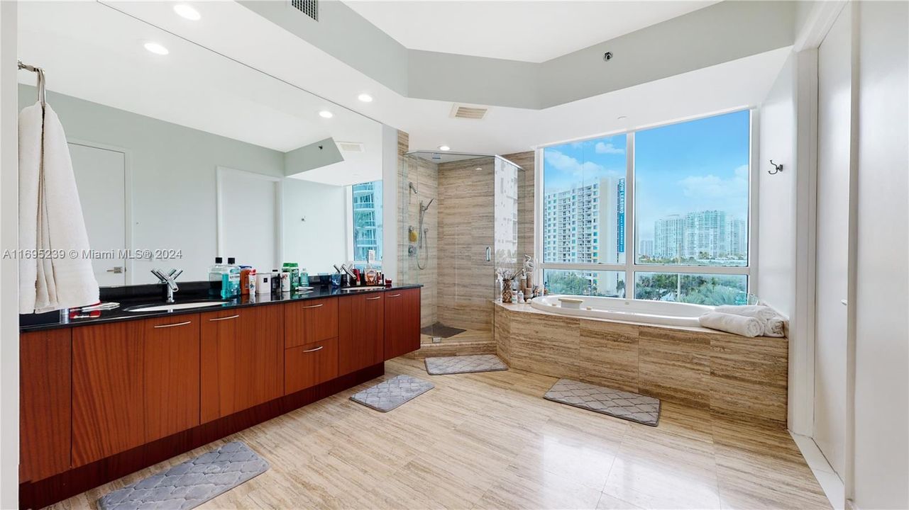 For Sale: $1,950,000 (3 beds, 3 baths, 2558 Square Feet)