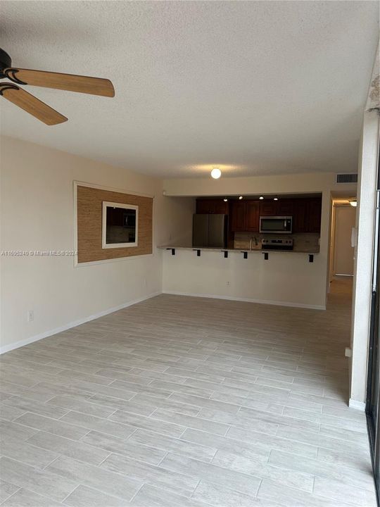 For Rent: $2,500 (2 beds, 2 baths, 1070 Square Feet)