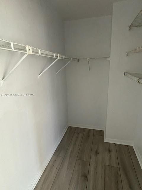 walk in closet