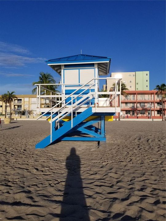 Life guard deco style stations