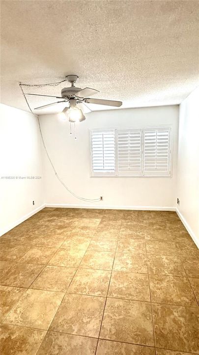 For Rent: $2,400 (2 beds, 2 baths, 1106 Square Feet)