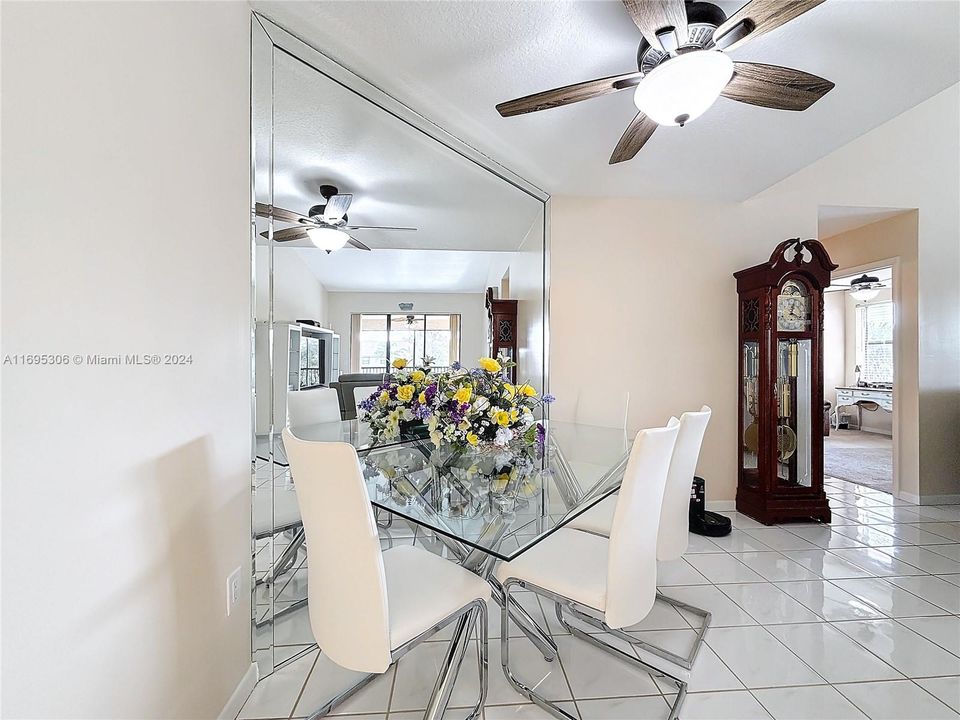 For Sale: $289,000 (2 beds, 2 baths, 1070 Square Feet)