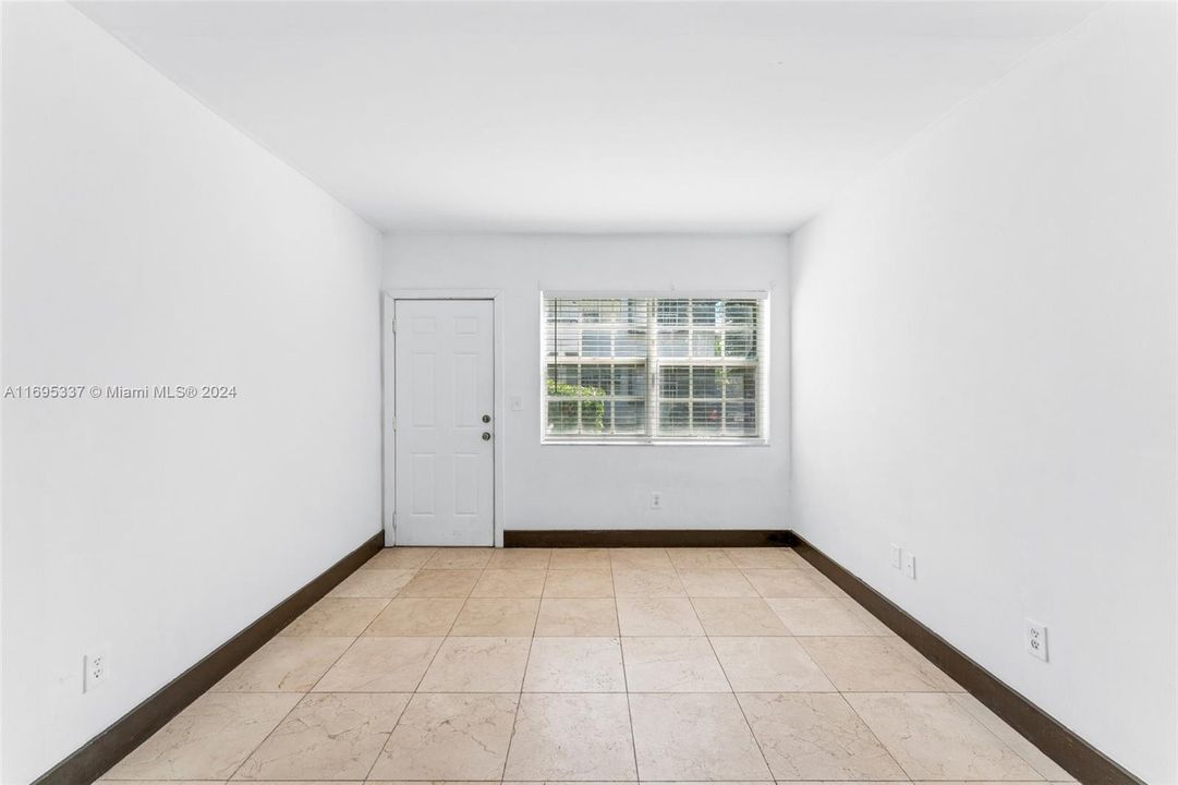 For Rent: $1,795 (1 beds, 1 baths, 539 Square Feet)