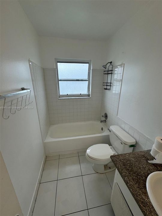 Active With Contract: $187,500 (3 beds, 2 baths, 1150 Square Feet)