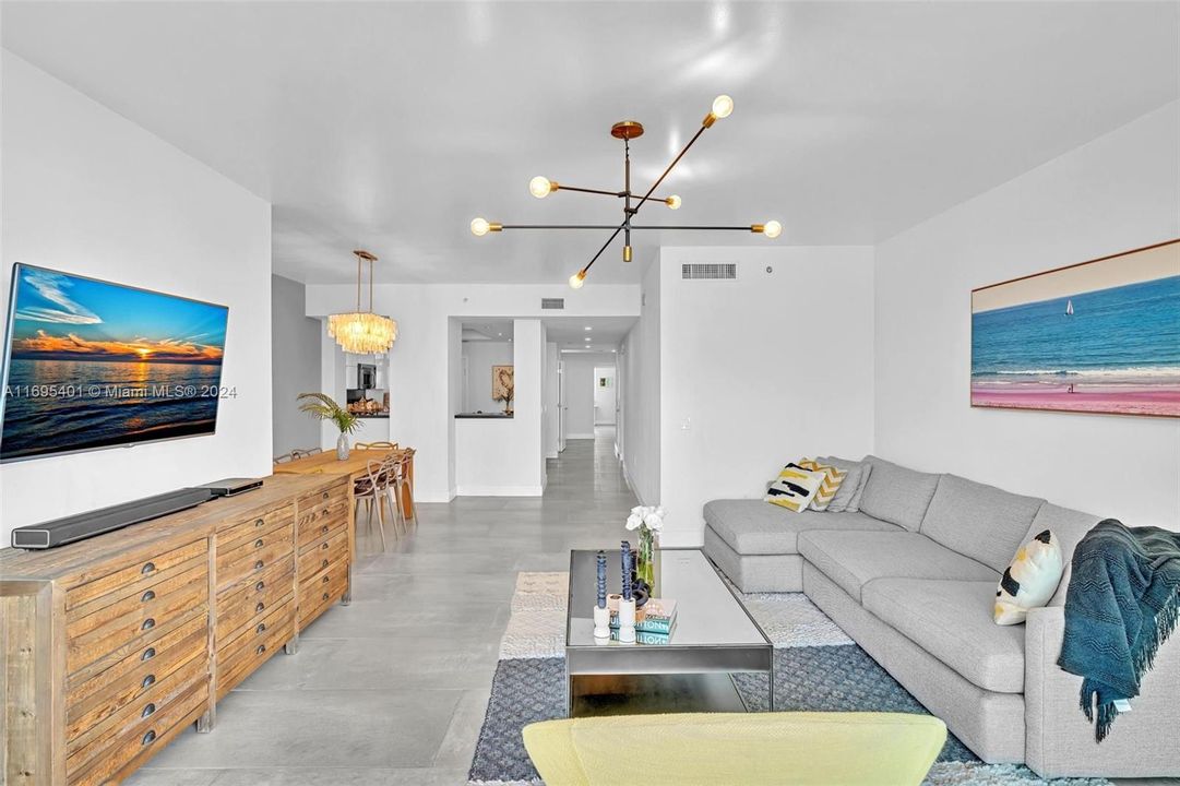 For Sale: $885,000 (3 beds, 2 baths, 1866 Square Feet)