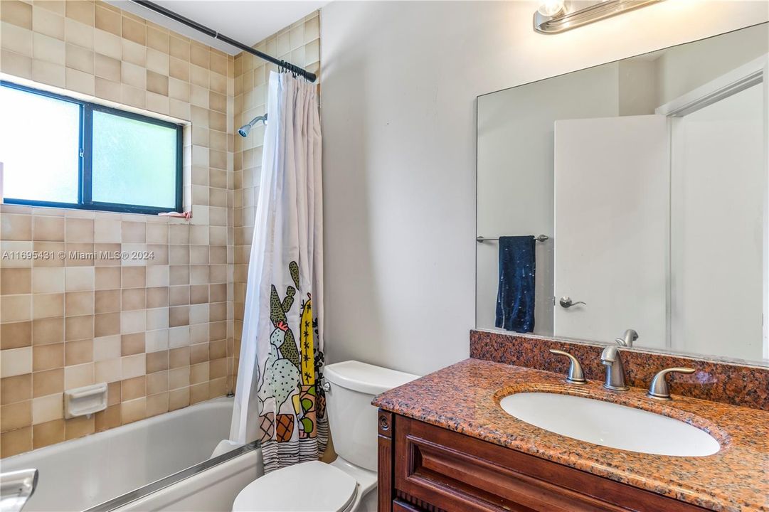 For Sale: $539,000 (2 beds, 2 baths, 1791 Square Feet)