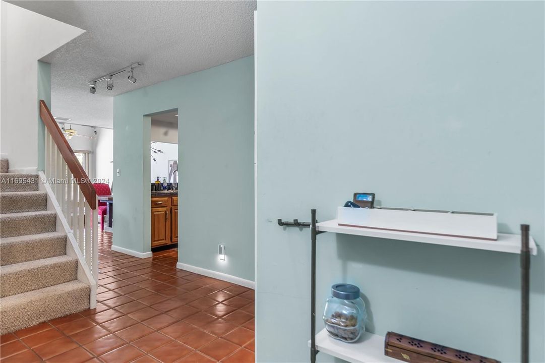 For Sale: $539,000 (2 beds, 2 baths, 1791 Square Feet)