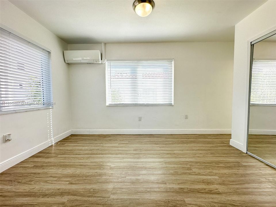 For Rent: $2,250 (1 beds, 1 baths, 600 Square Feet)