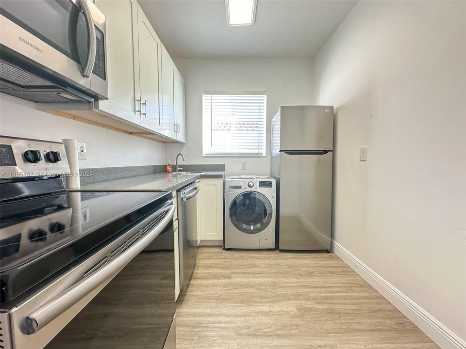 For Rent: $2,250 (1 beds, 1 baths, 600 Square Feet)