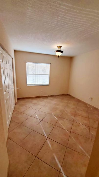 Active With Contract: $2,700 (3 beds, 2 baths, 1053 Square Feet)