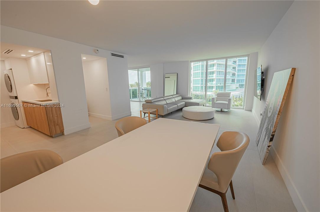 For Sale: $1,500,000 (2 beds, 2 baths, 1056 Square Feet)