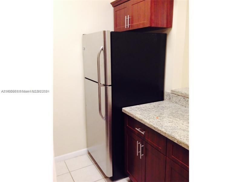 For Rent: $1,550 (1 beds, 1 baths, 597 Square Feet)