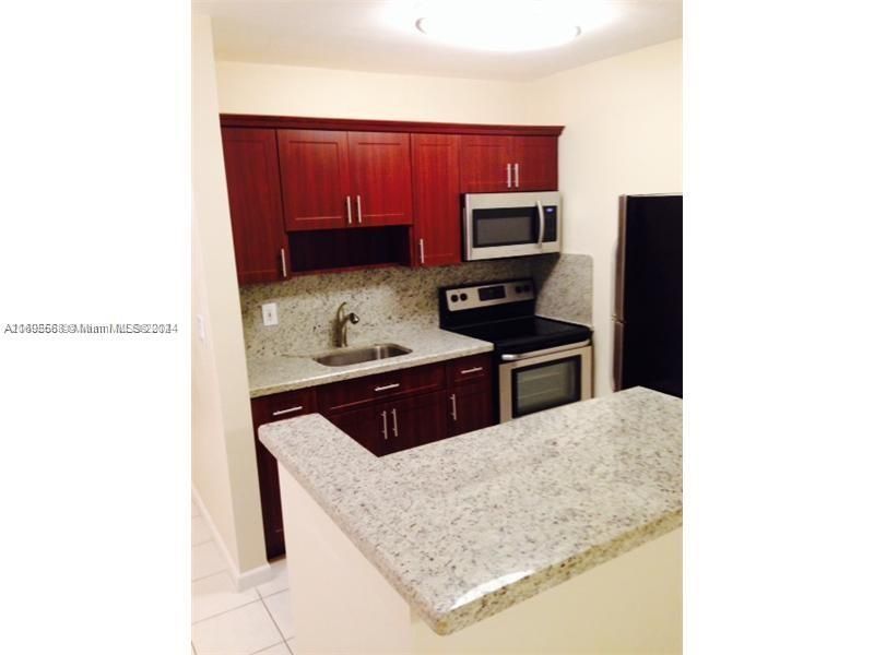 For Rent: $1,550 (1 beds, 1 baths, 597 Square Feet)