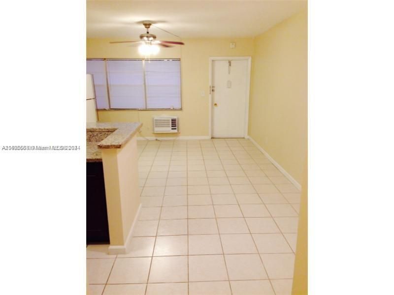 For Rent: $1,550 (1 beds, 1 baths, 597 Square Feet)