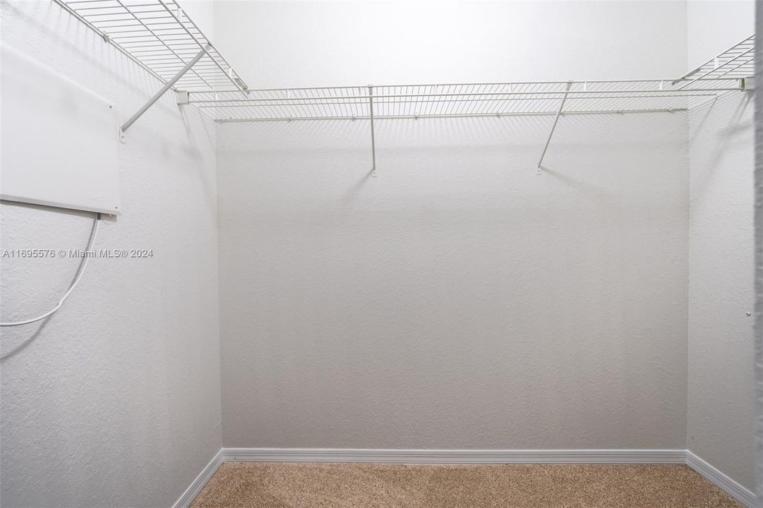 Walk-in Closet