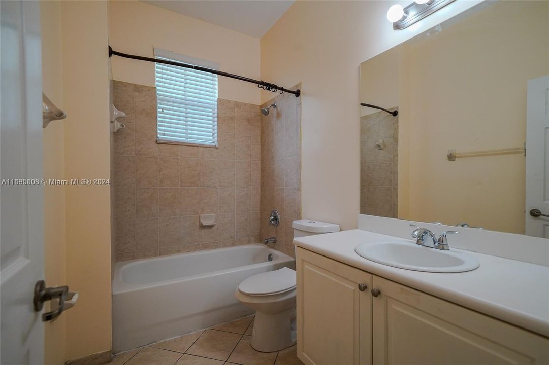 2nd Bathroom