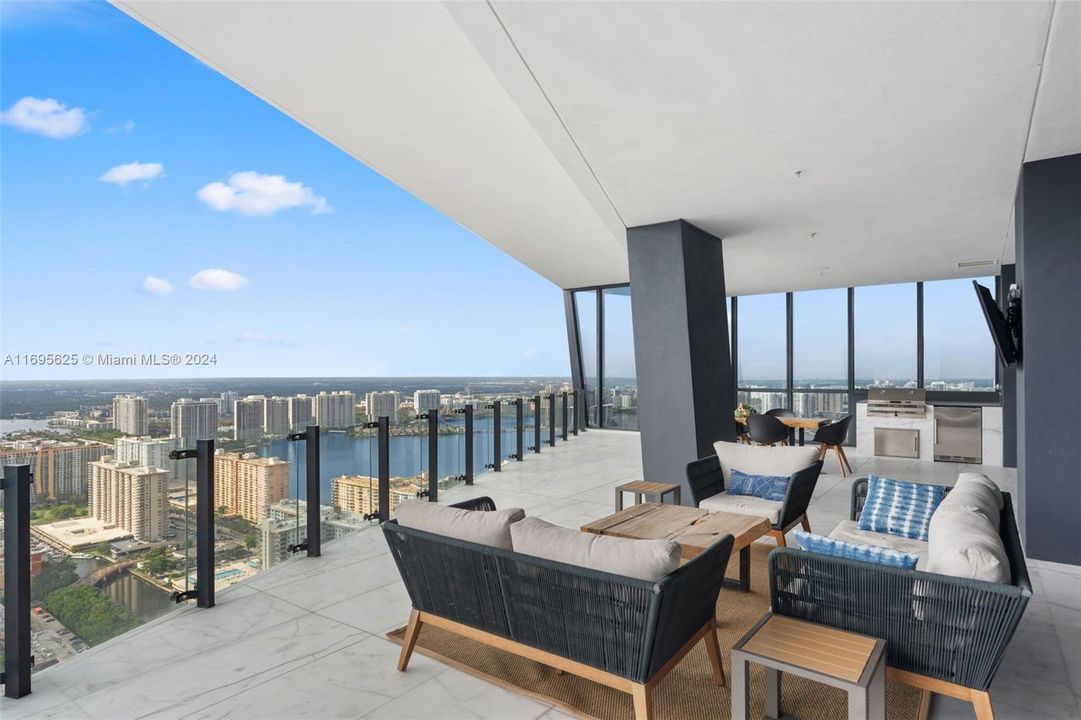 For Sale: $3,700,000 (2 beds, 2 baths, 2042 Square Feet)