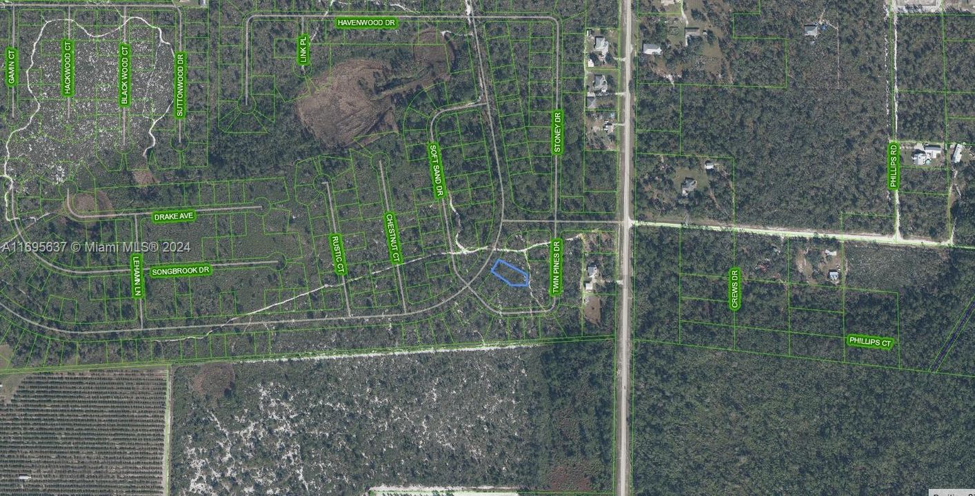 For Sale: $10,900 (0.35 acres)