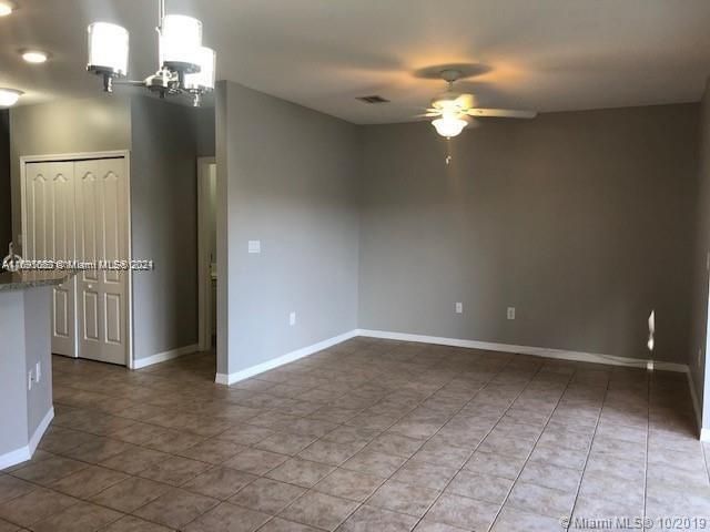 For Rent: $3,500 (4 beds, 2 baths, 1718 Square Feet)