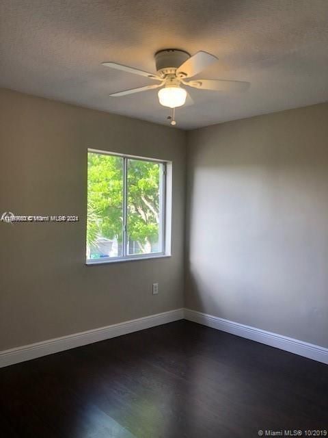 For Rent: $3,500 (4 beds, 2 baths, 1718 Square Feet)