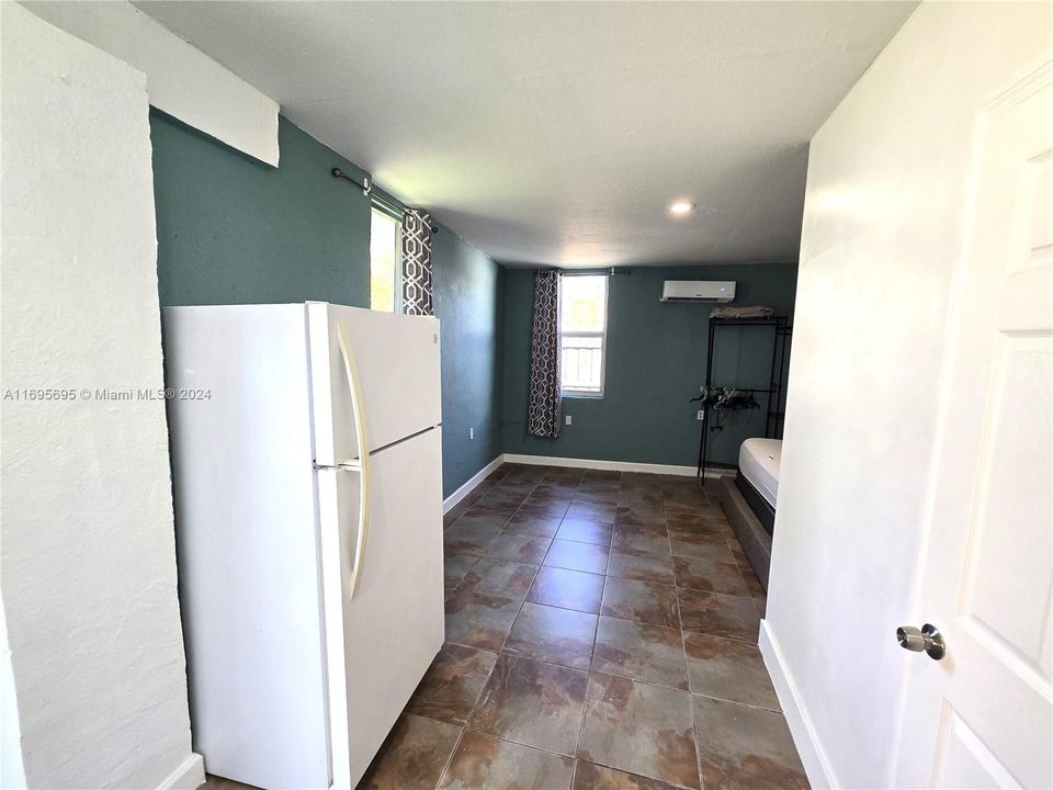 For Rent: $1,400 (1 beds, 1 baths, 0 Square Feet)