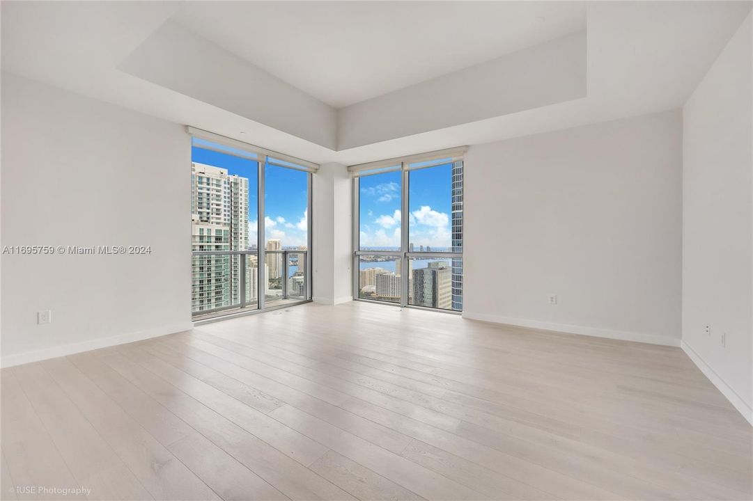 For Sale: $899,000 (2 beds, 2 baths, 1368 Square Feet)