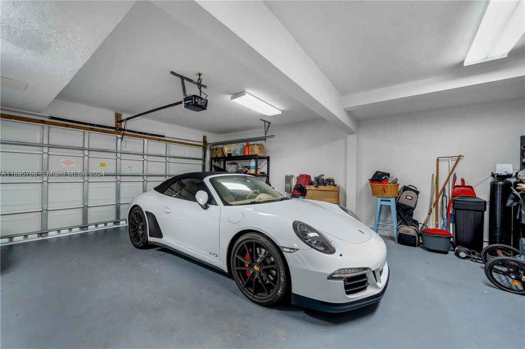 oversize 2 car garage