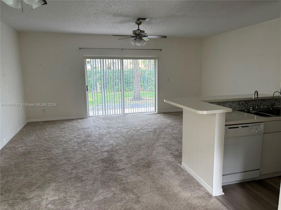 For Rent: $3,175 (3 beds, 2 baths, 1534 Square Feet)