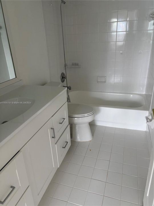 For Rent: $3,175 (3 beds, 2 baths, 1534 Square Feet)