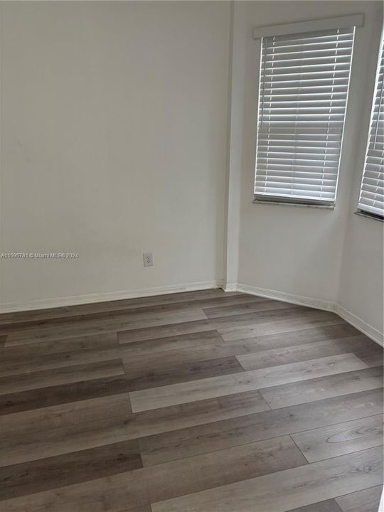 For Rent: $3,175 (3 beds, 2 baths, 1534 Square Feet)