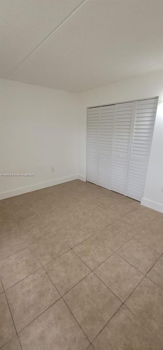 For Rent: $2,400 (2 beds, 2 baths, 1004 Square Feet)