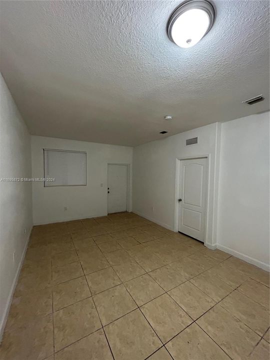 For Rent: $3,300 (3 beds, 2 baths, 1166 Square Feet)