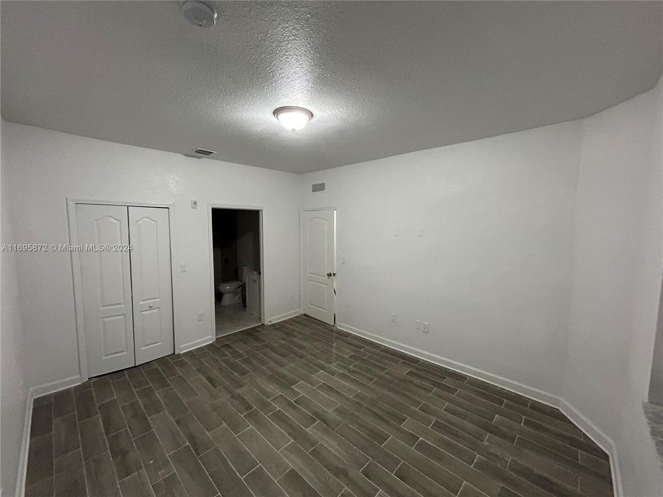 For Rent: $3,300 (3 beds, 2 baths, 1166 Square Feet)