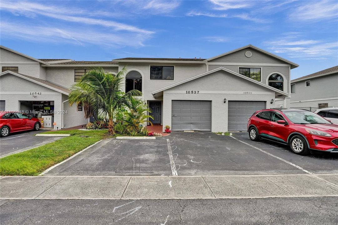 For Sale: $445,000 (3 beds, 2 baths, 1223 Square Feet)