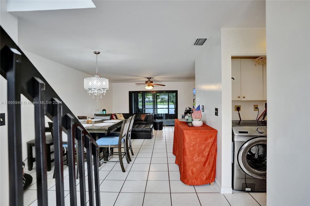 For Sale: $445,000 (3 beds, 2 baths, 1223 Square Feet)