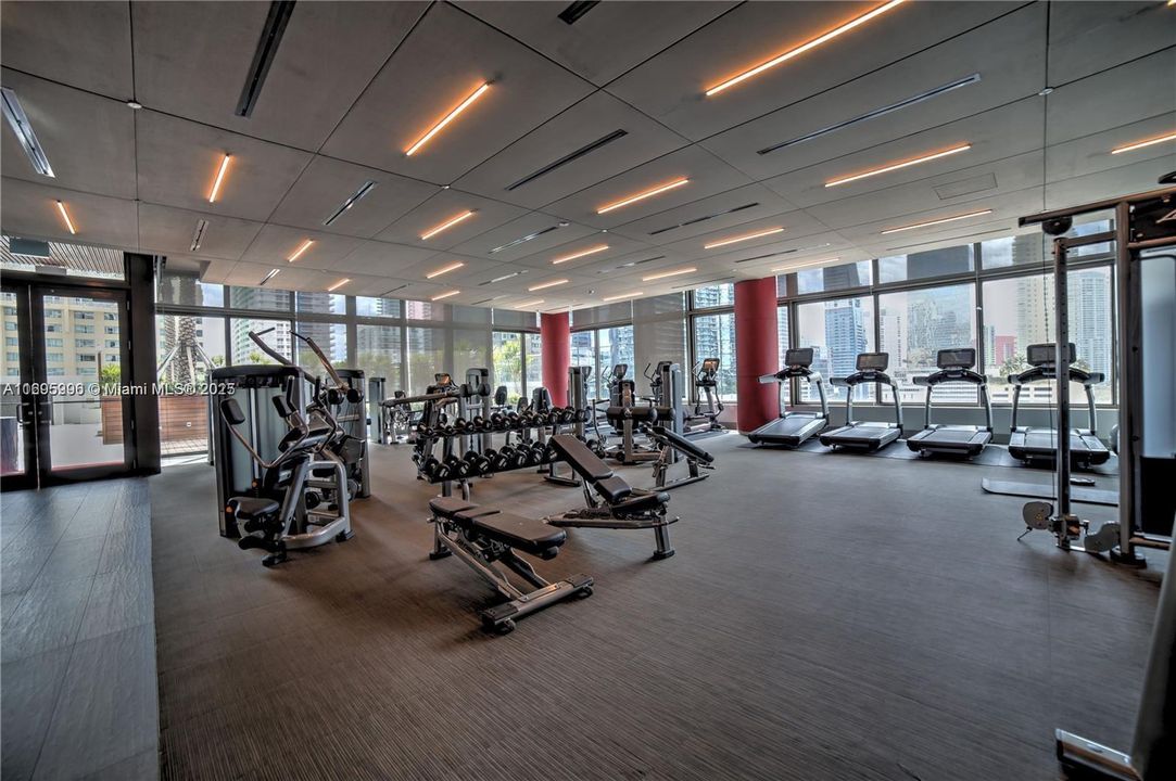 Recently Sold: $623,500 (1 beds, 1 baths, 830 Square Feet)