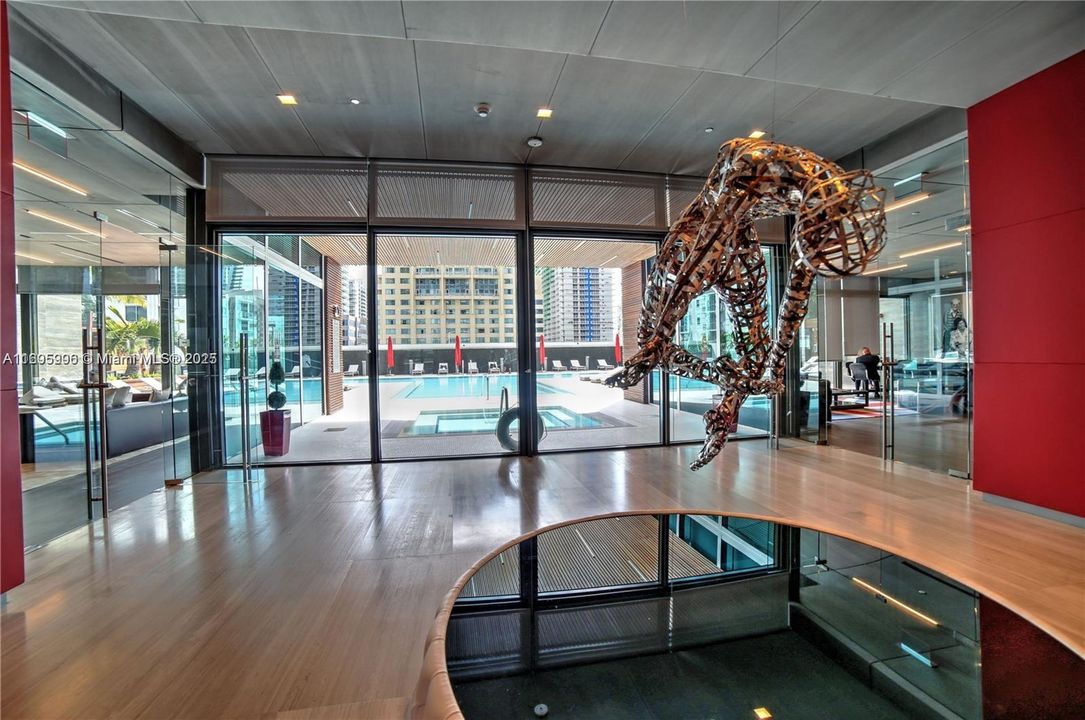 Recently Sold: $623,500 (1 beds, 1 baths, 830 Square Feet)