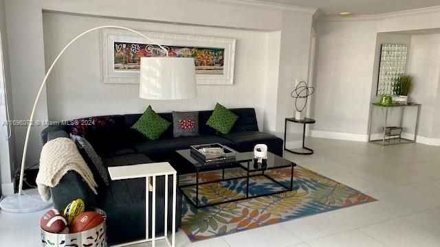 En Venta: $675,000 (2 camas, 2 baños, 1361 Pies cuadrados)