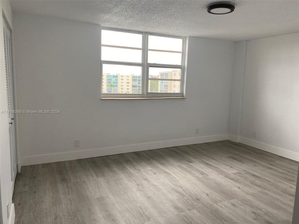 For Rent: $2,200 (2 beds, 2 baths, 1190 Square Feet)