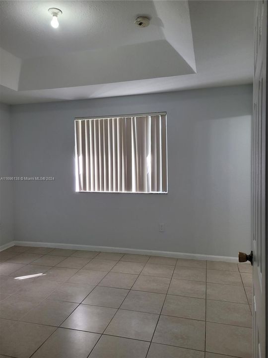 For Rent: $2,150 (3 beds, 2 baths, 1302 Square Feet)