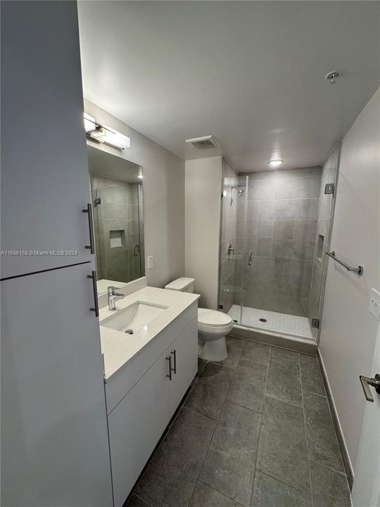 For Rent: $2,099 (1 beds, 1 baths, 642 Square Feet)