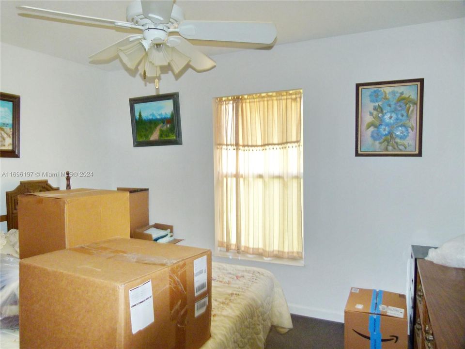 For Sale: $264,500 (3 beds, 2 baths, 1194 Square Feet)