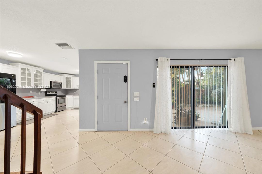 For Sale: $465,000 (3 beds, 2 baths, 1488 Square Feet)