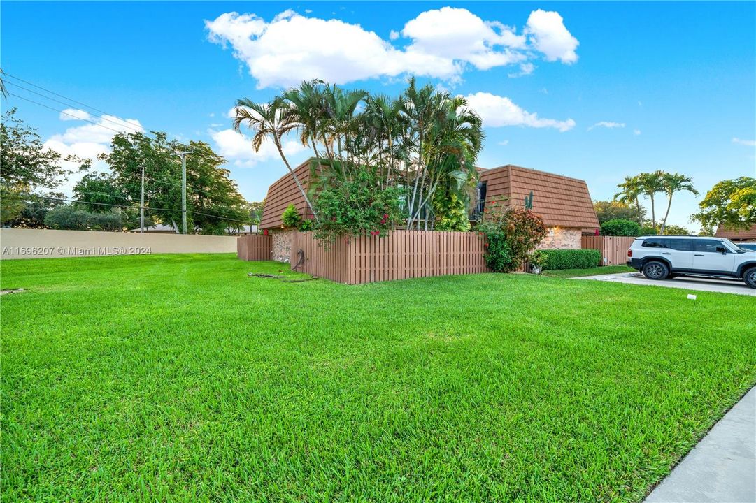 For Sale: $465,000 (3 beds, 2 baths, 1488 Square Feet)