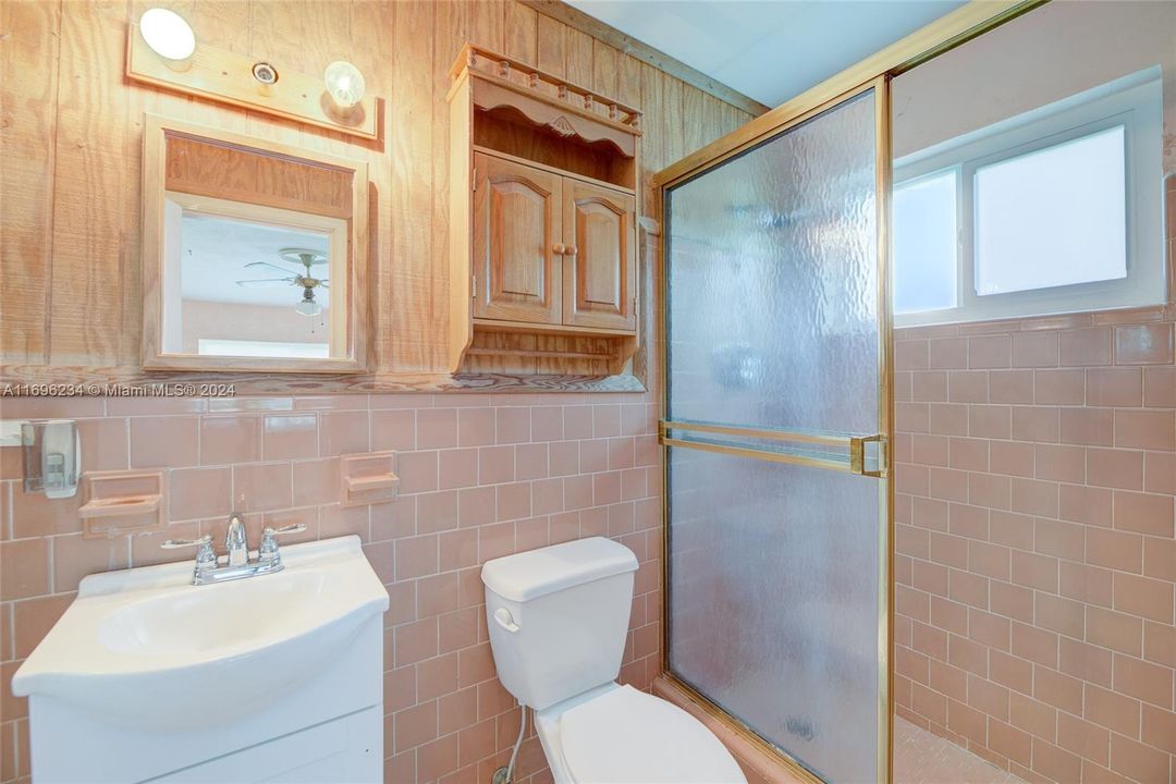 For Sale: $440,000 (3 beds, 2 baths, 1232 Square Feet)