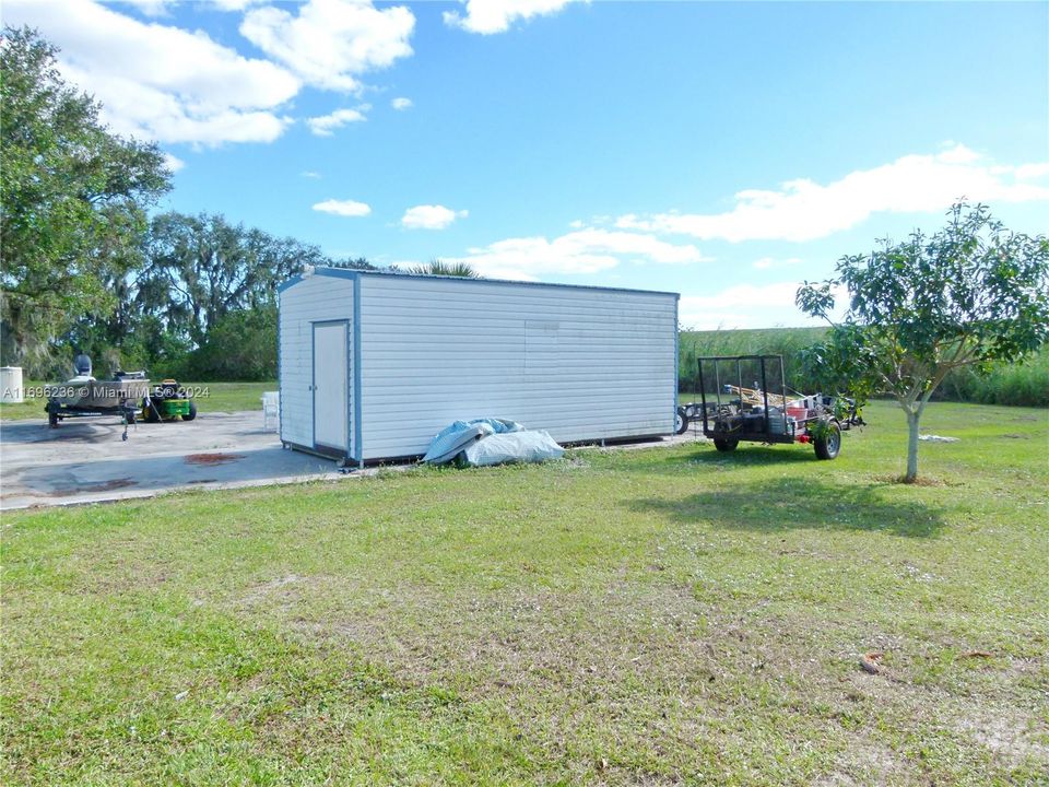 For Sale: $650,000 (4 beds, 2 baths, 3353 Square Feet)