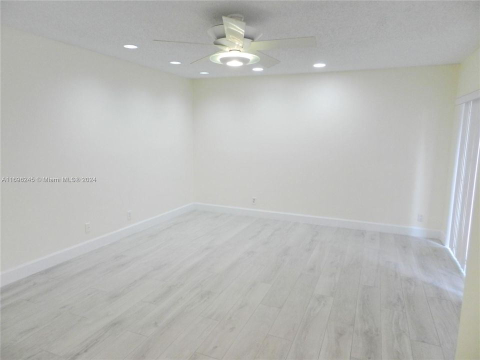 Huge living room with brand news flooring