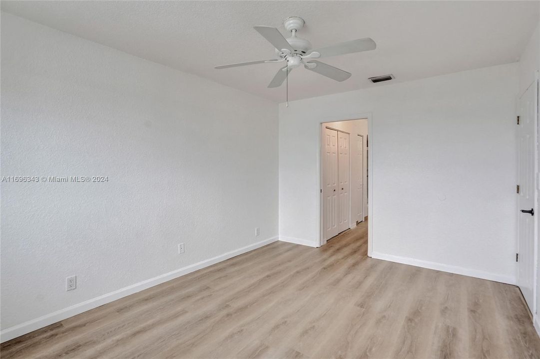 For Rent: $2,450 (2 beds, 2 baths, 1000 Square Feet)